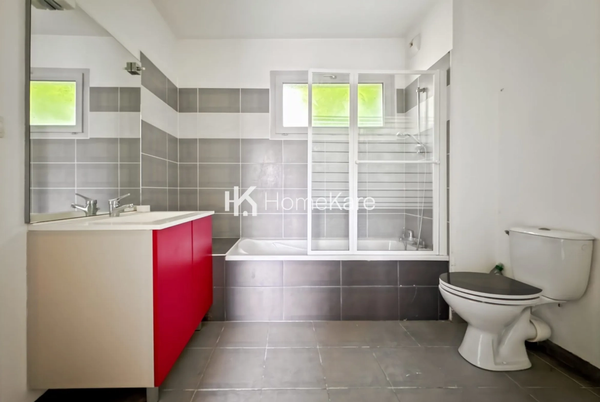 Appartement T2 à vendre à Escalquens - Balcon et parking, neuf rénové 