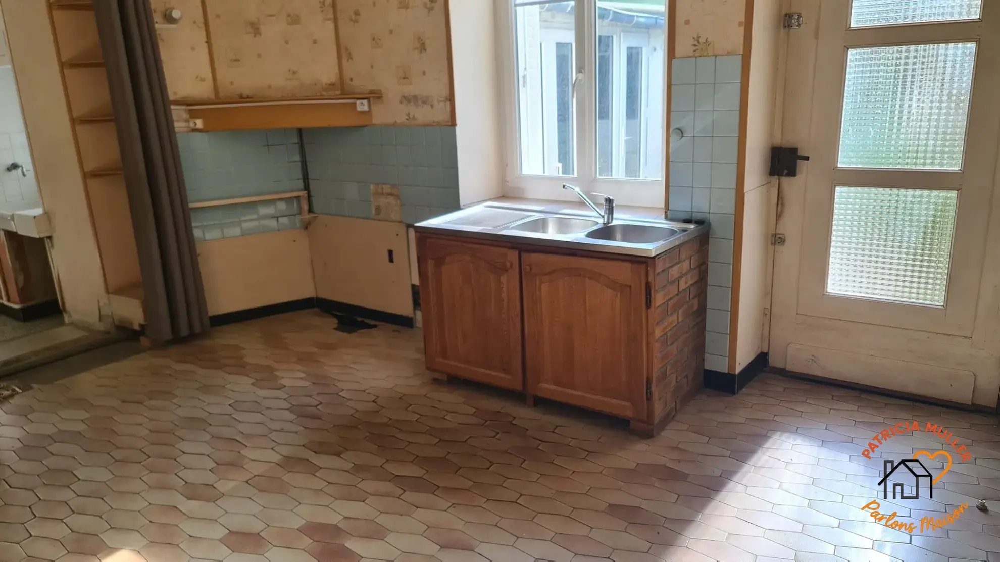 Lot de 2 maisons mitoyennes à rénover à Les Hautes Rivières - Opportunité à saisir 