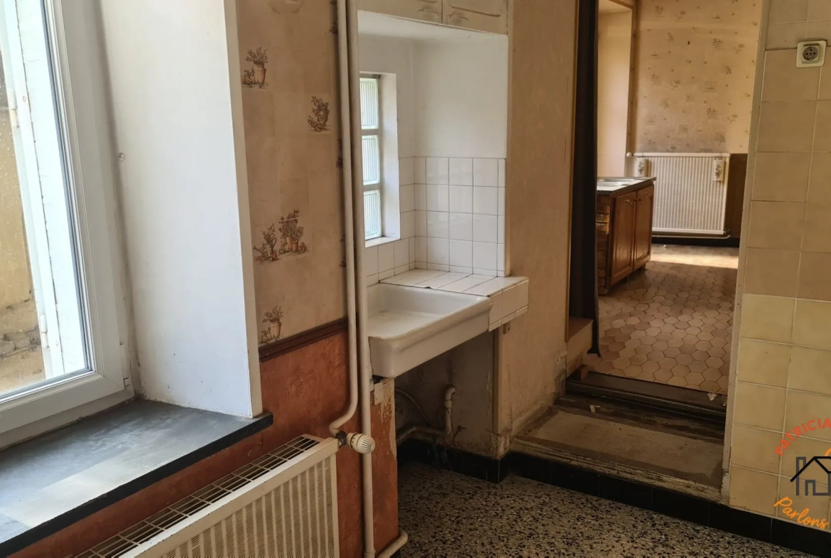Lot de 2 maisons mitoyennes à rénover à Les Hautes Rivières - Opportunité à saisir 