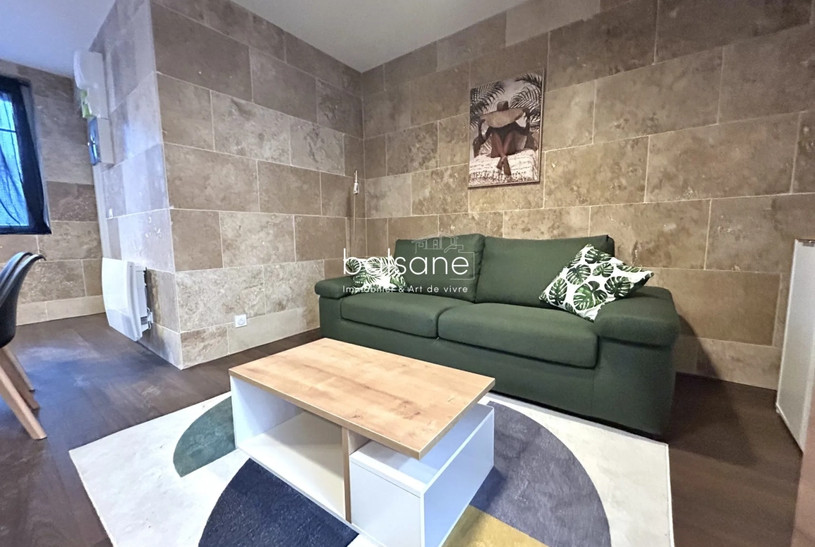Appartement traversant à vendre à Dieppe - 46 m² rénové au cœur de la ville 