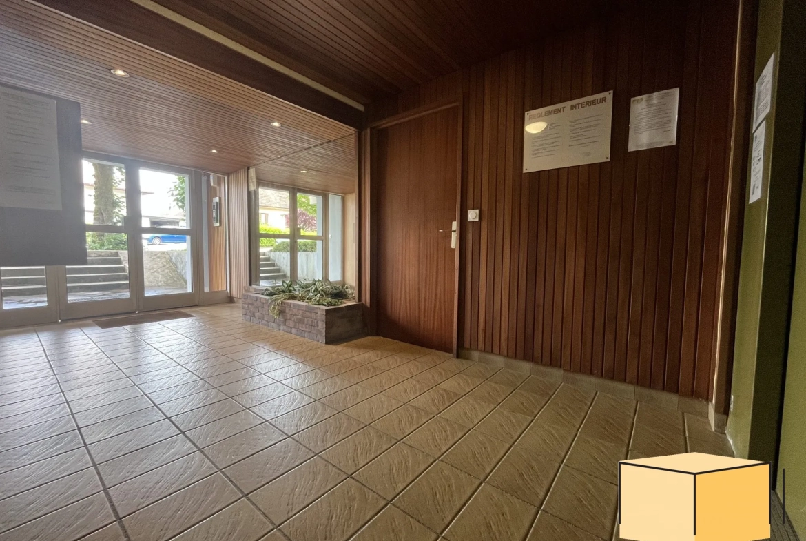 Appartement T2 avec cave et garage à Belley, idéal investisseur ou résident 