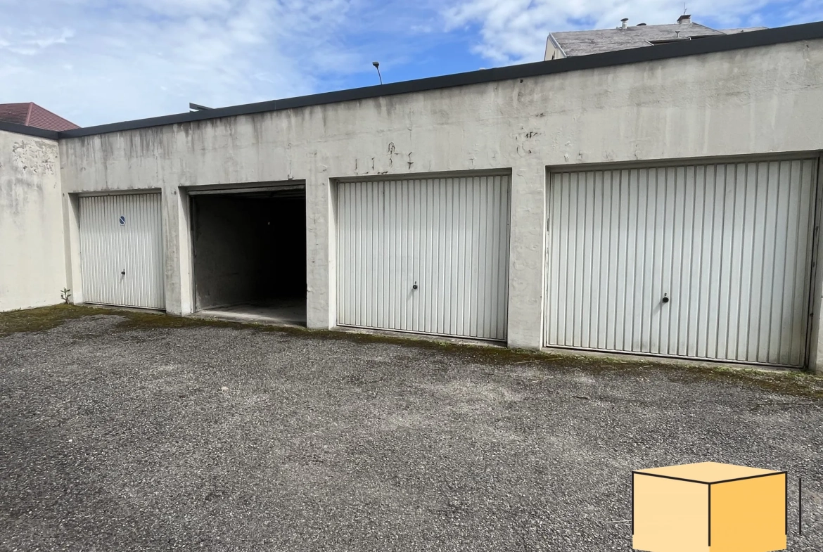 Appartement T2 avec cave et garage à Belley, idéal investisseur ou résident 