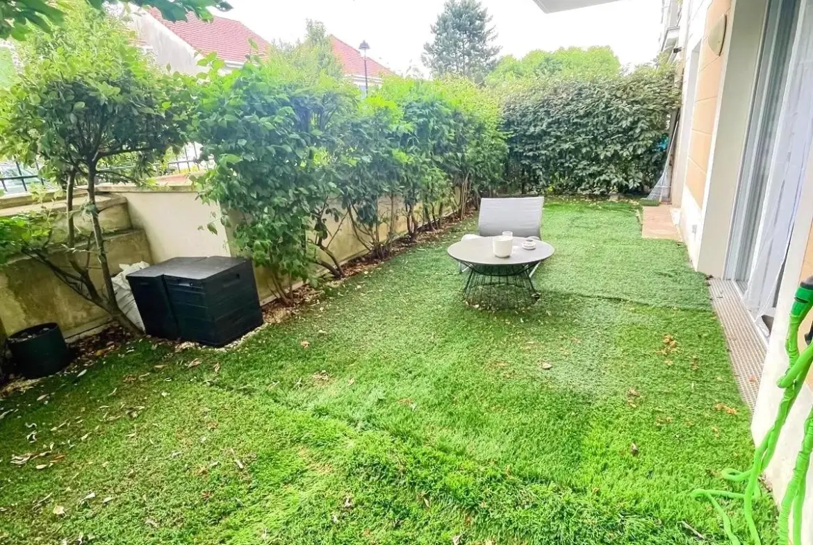 Appartement F2 avec jardin à Roissy-en-Brie proche RER et commodités 