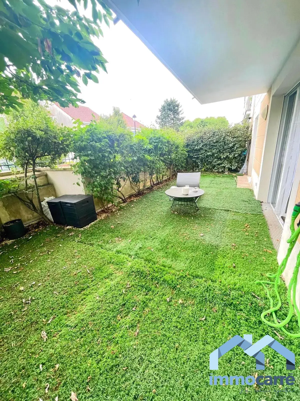 Appartement F2 avec jardin à Roissy-en-Brie proche RER et commodités 