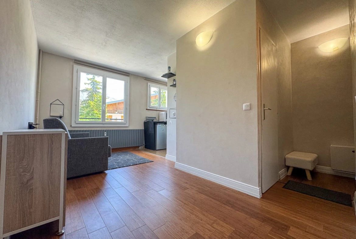 Séjour Studio rénové avec vue sur la montagne à Auron, calme et garage inclus 