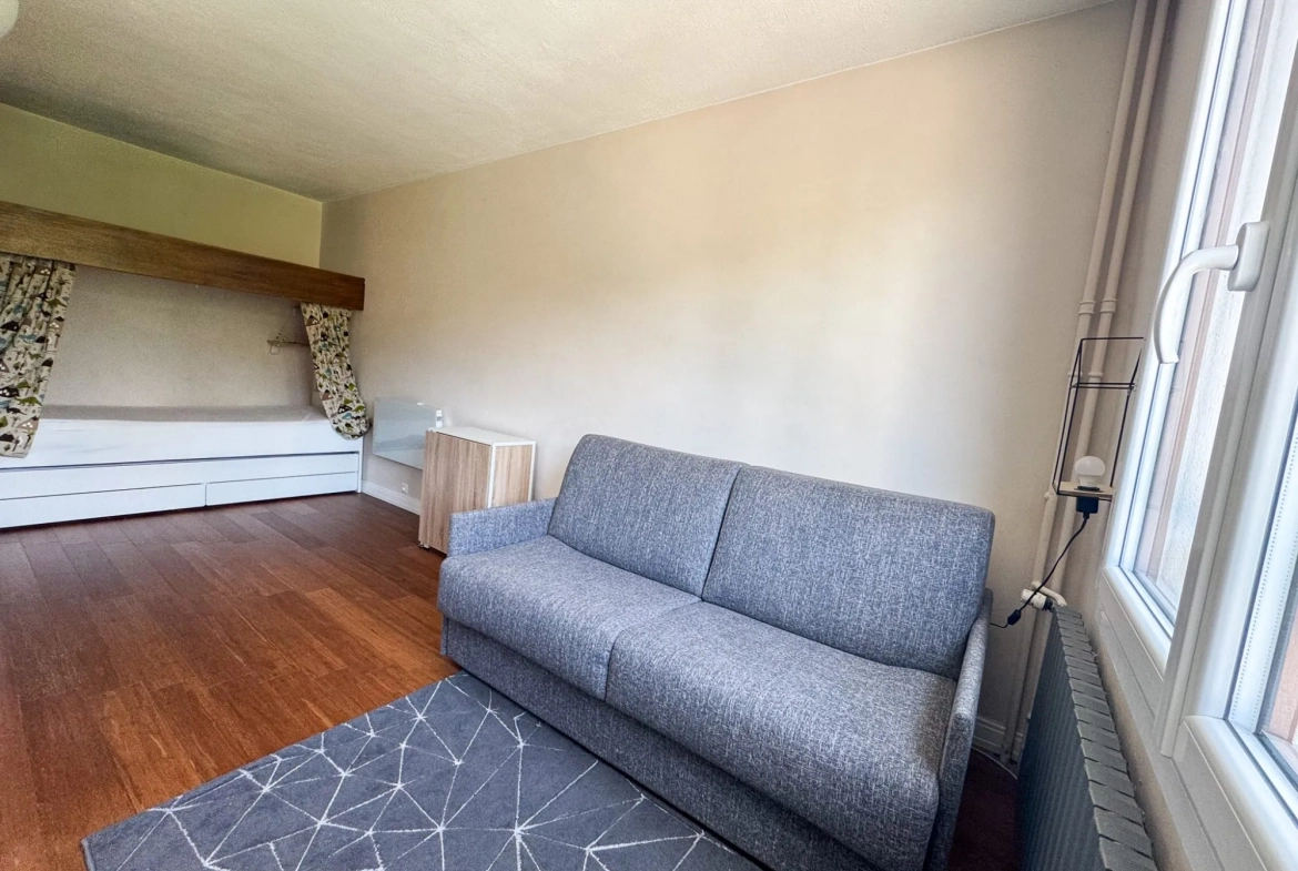Séjour Studio rénové avec vue sur la montagne à Auron, calme et garage inclus 
