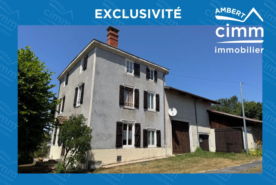 Maison de village à rénover avec jardin et dépendances près des Monts du Forez 