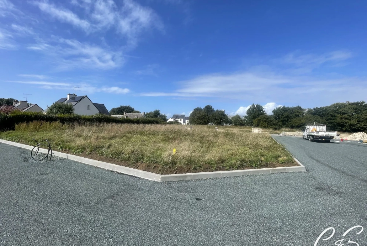 Terrain viabilisé de 630 m² à Pont-l'Abbé, proche commodités 