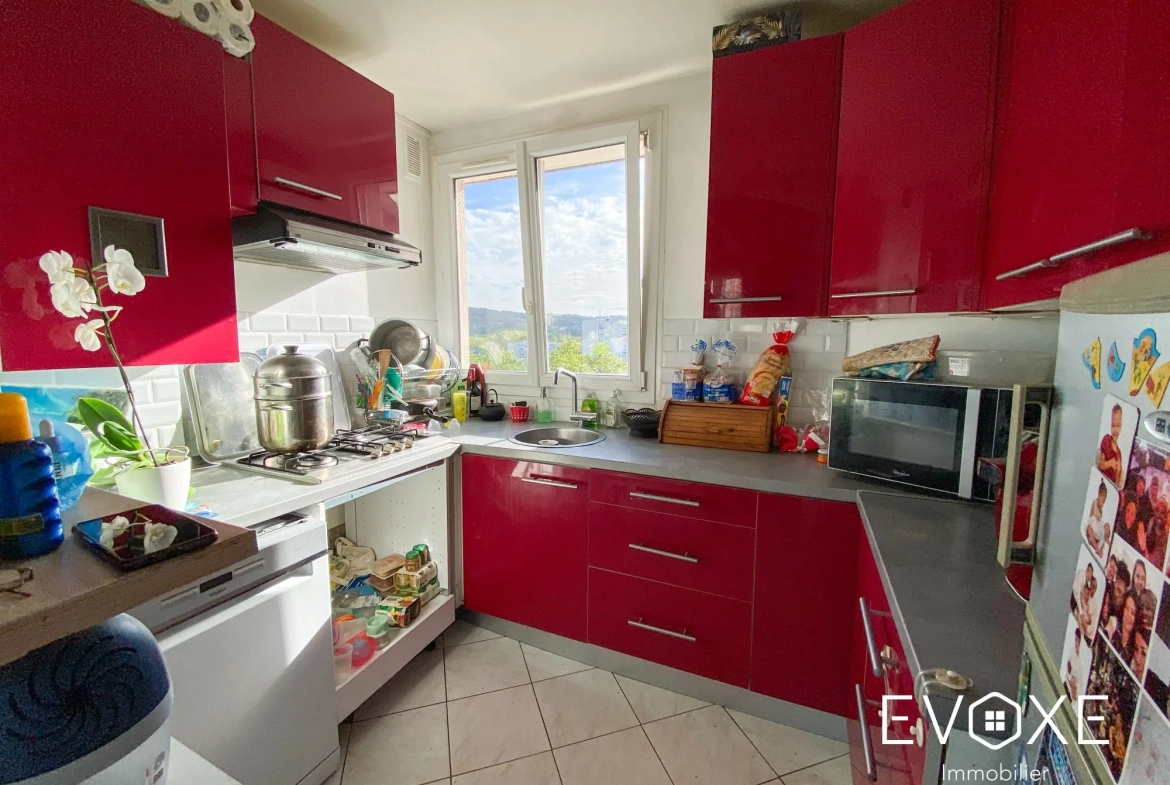 Appartement T5 lumineux avec vue dégagée à Eaubonne - 81,51 m² 