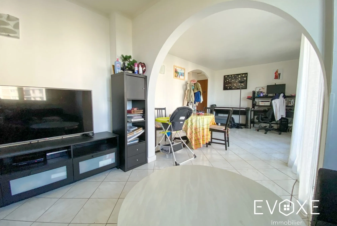 Appartement T5 lumineux avec vue dégagée à Eaubonne - 81,51 m² 