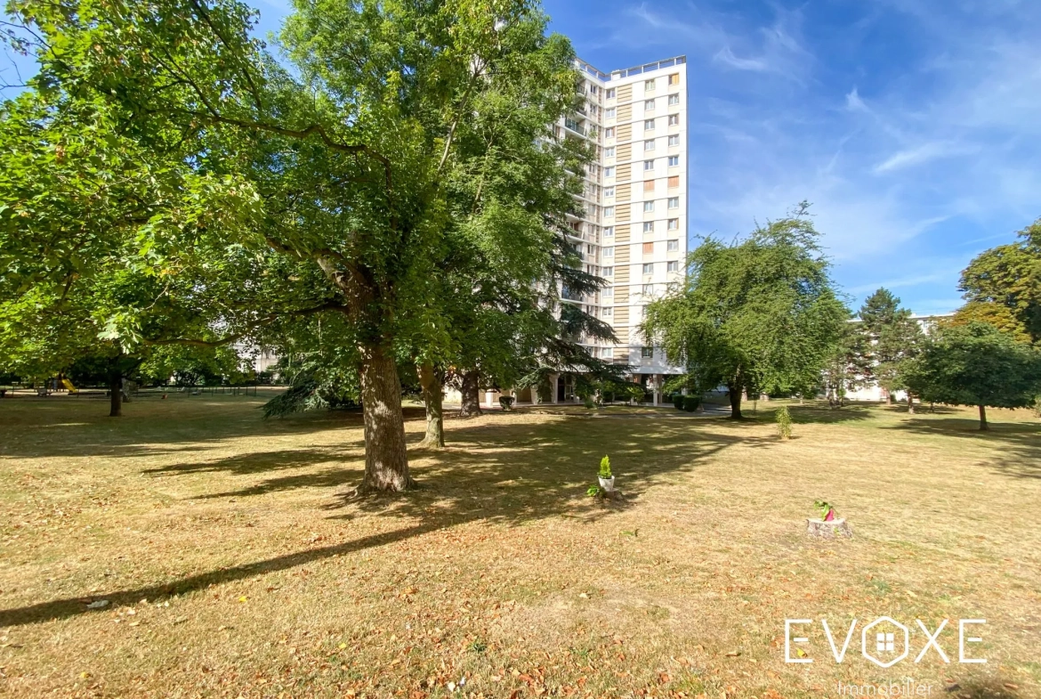 Appartement T5 lumineux avec vue dégagée à Eaubonne - 81,51 m² 