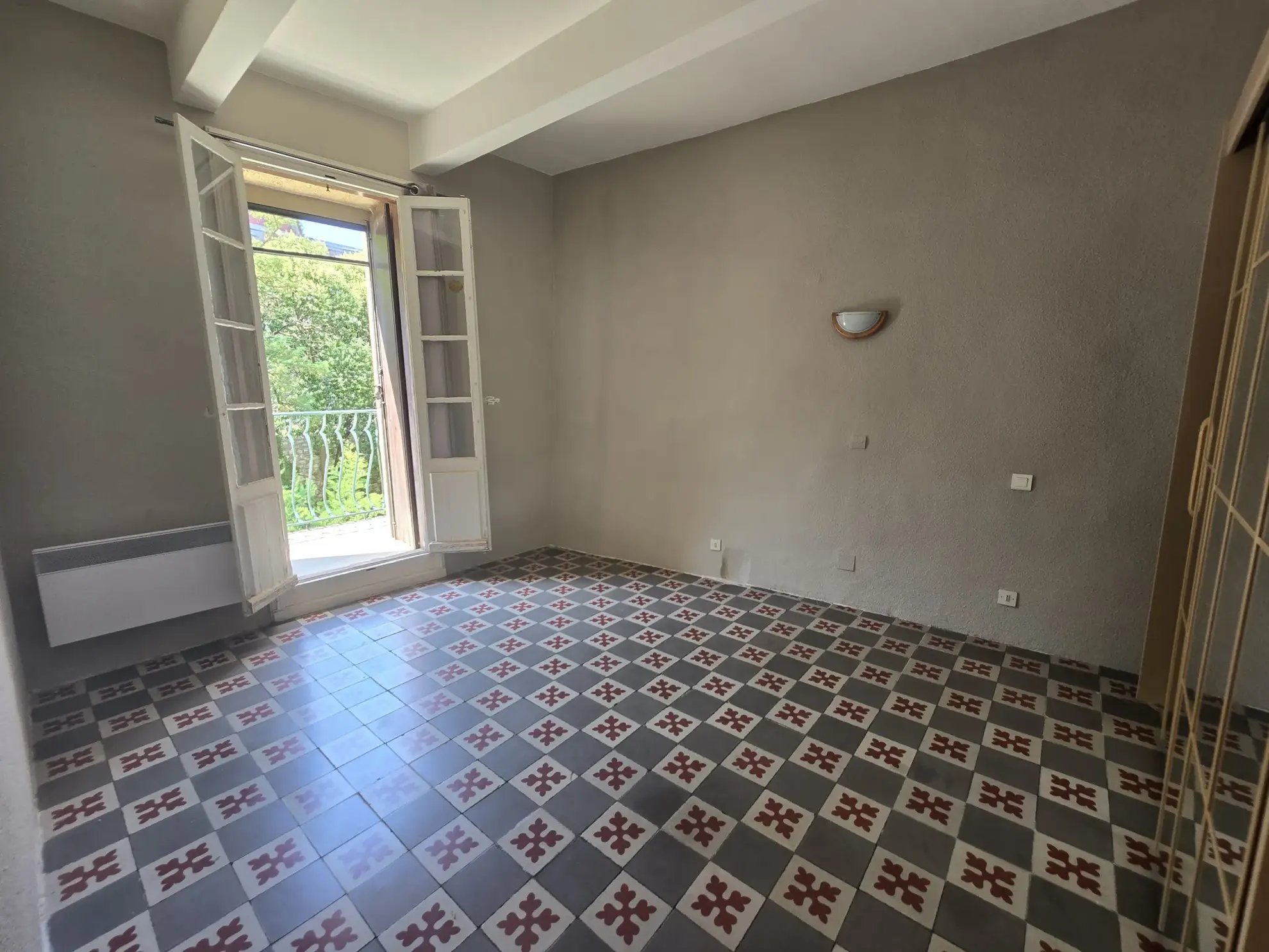 Maison de village à vendre à Aniane (34) - 99 m² avec potentiel d'aménagement 