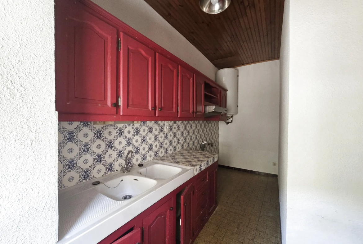Maison de village à vendre à Aniane (34) - 99 m² avec potentiel d'aménagement 