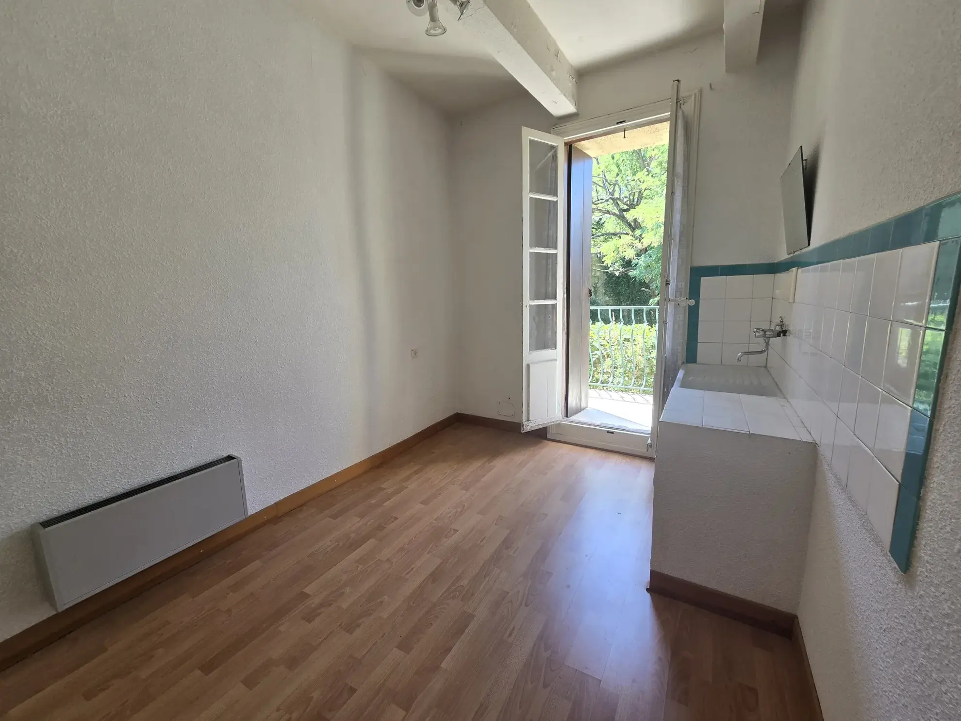 Maison de village à vendre à Aniane (34) - 99 m² avec potentiel d'aménagement 