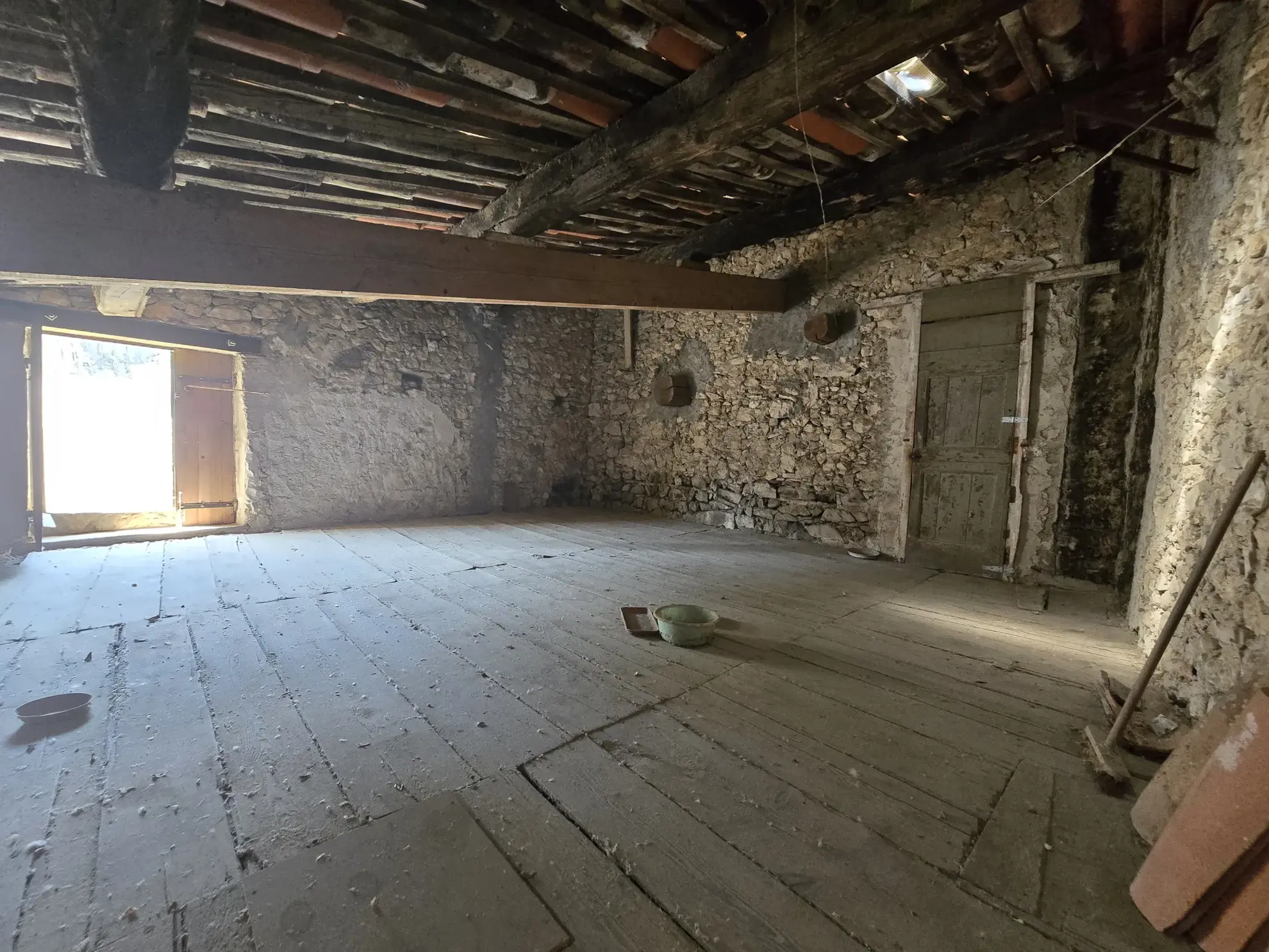 Maison de village à vendre à Aniane (34) - 99 m² avec potentiel d'aménagement 