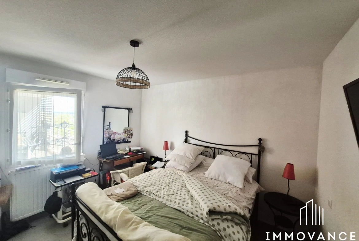 Appartement T2/3 moderne avec terrasse à Béziers - 54,04 m², standing 2014 