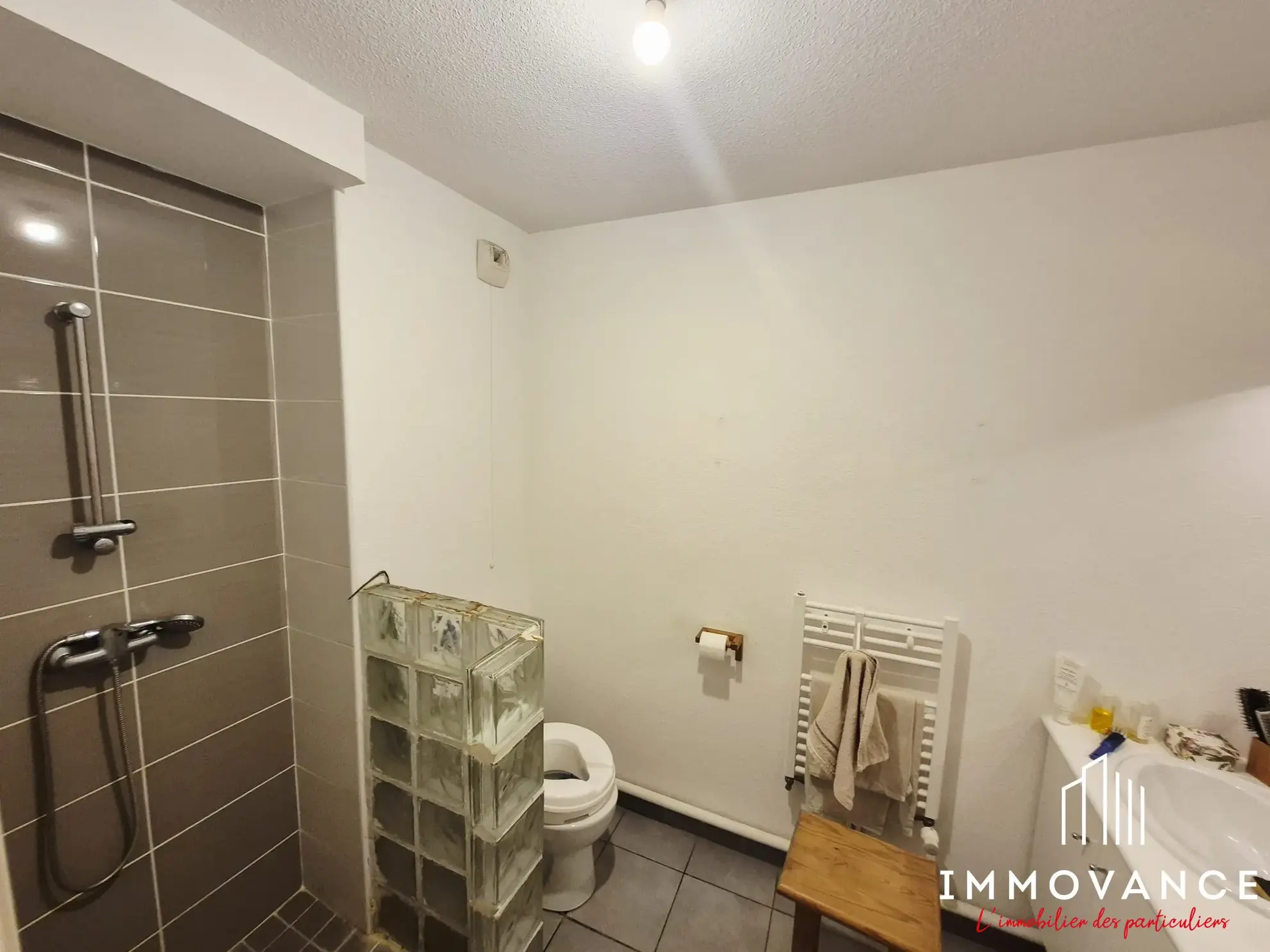 Appartement T2/3 moderne avec terrasse à Béziers - 54,04 m², standing 2014 