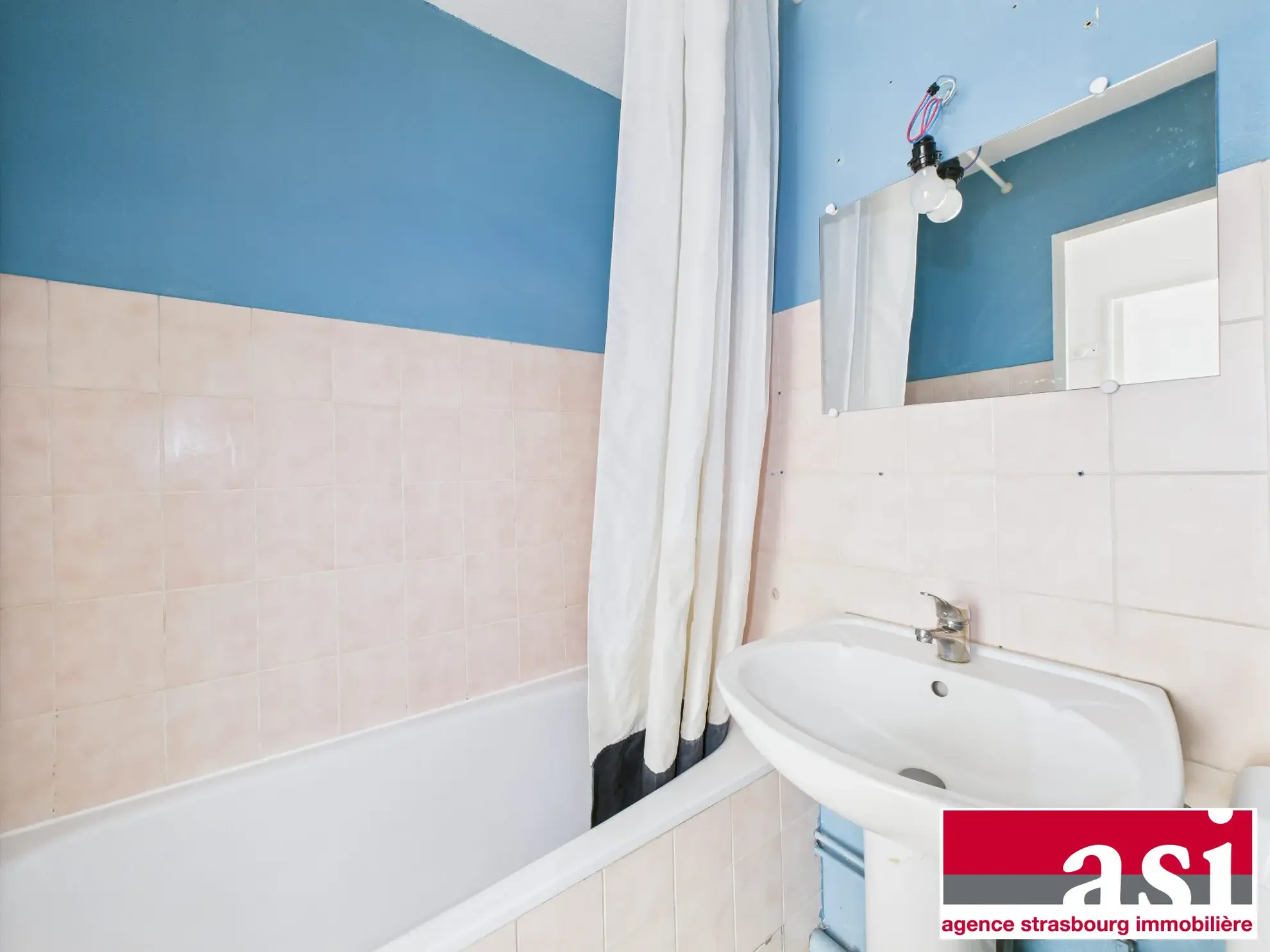 Vente d'un appartement 1 pièce de 31m² avec cave et parking à Strasbourg Neudorf 