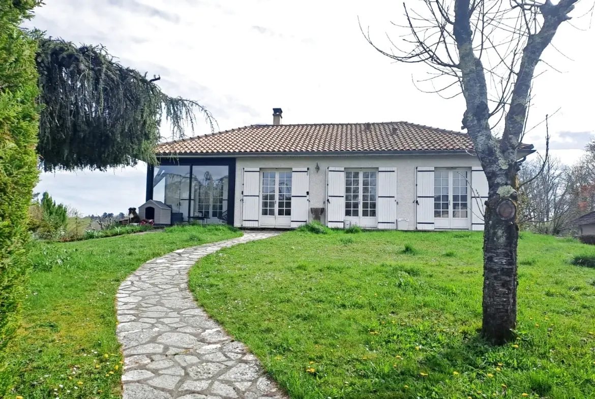 Maison 5 chambres avec garage à Trelissac – calme et espace 