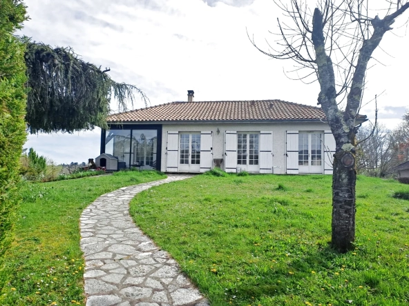 Maison 5 chambres avec garage à Trelissac – calme et espace