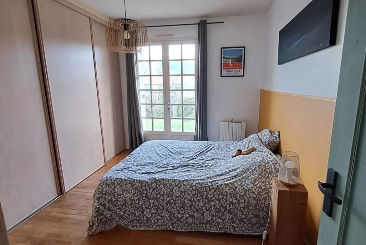 Maison 5 chambres avec garage à Trelissac – calme et espace 
