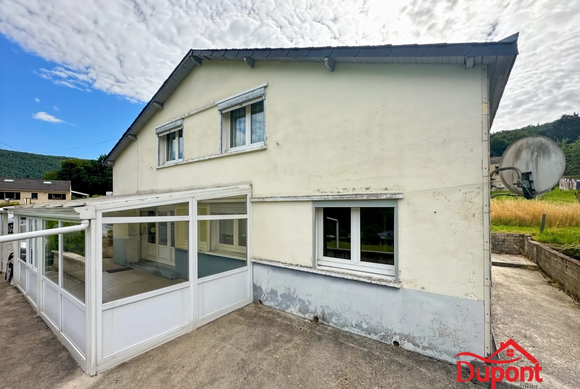 Grande maison familiale avec vue à Laifour – 145 m², 5 chambres, terrain de 2300 m² 