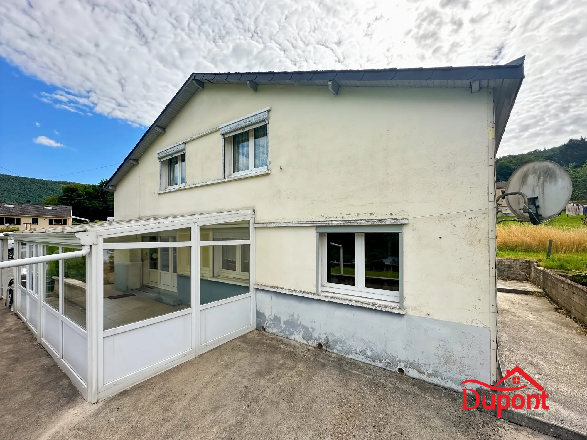 Grande maison familiale avec vue à Laifour – 145 m², 5 chambres, terrain de 2300 m² 