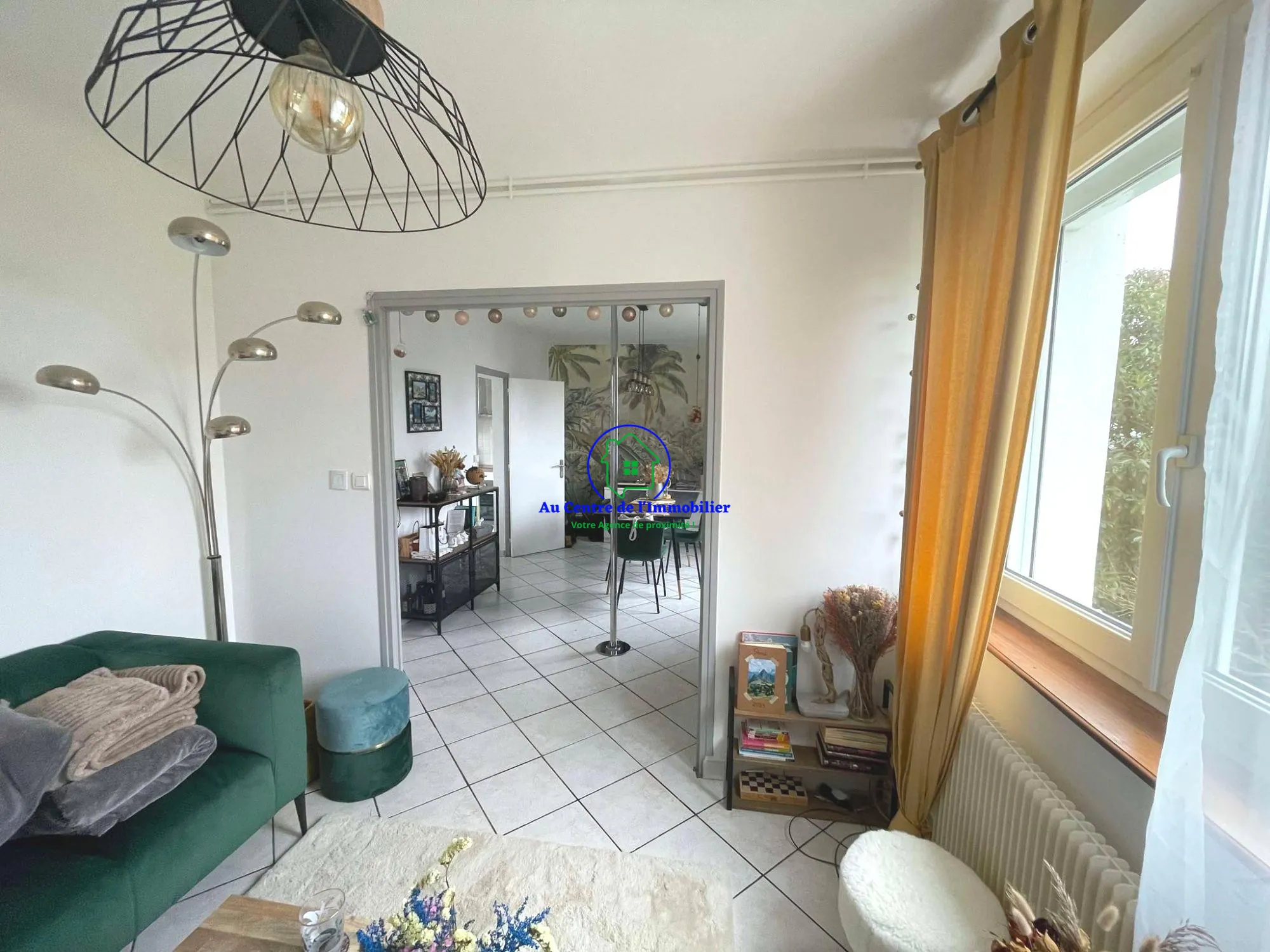 Maison de ville avec jardin, terrasse et garages à vendre à Agen 
