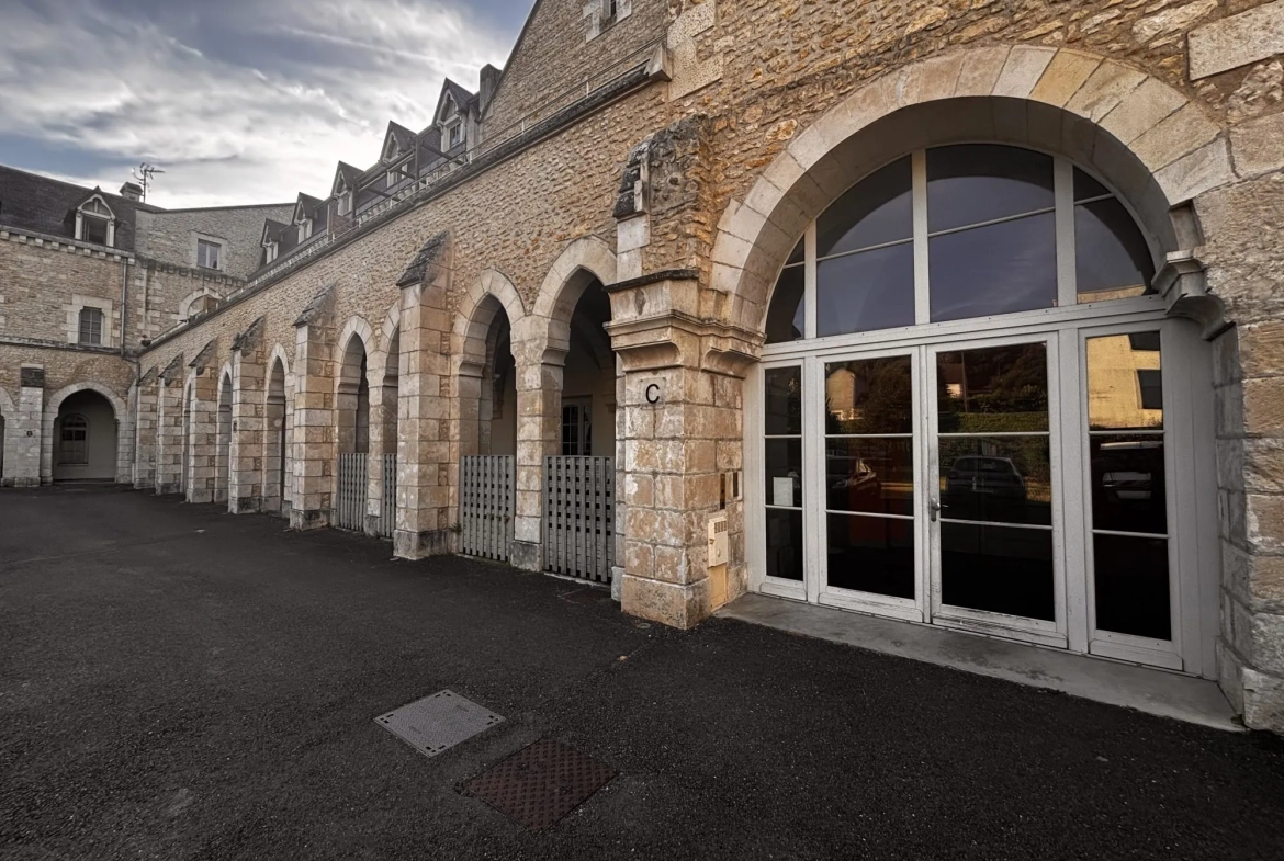 Achat appartement 3 pièces à Poitiers avec parking et cave en résidence sécurisée 