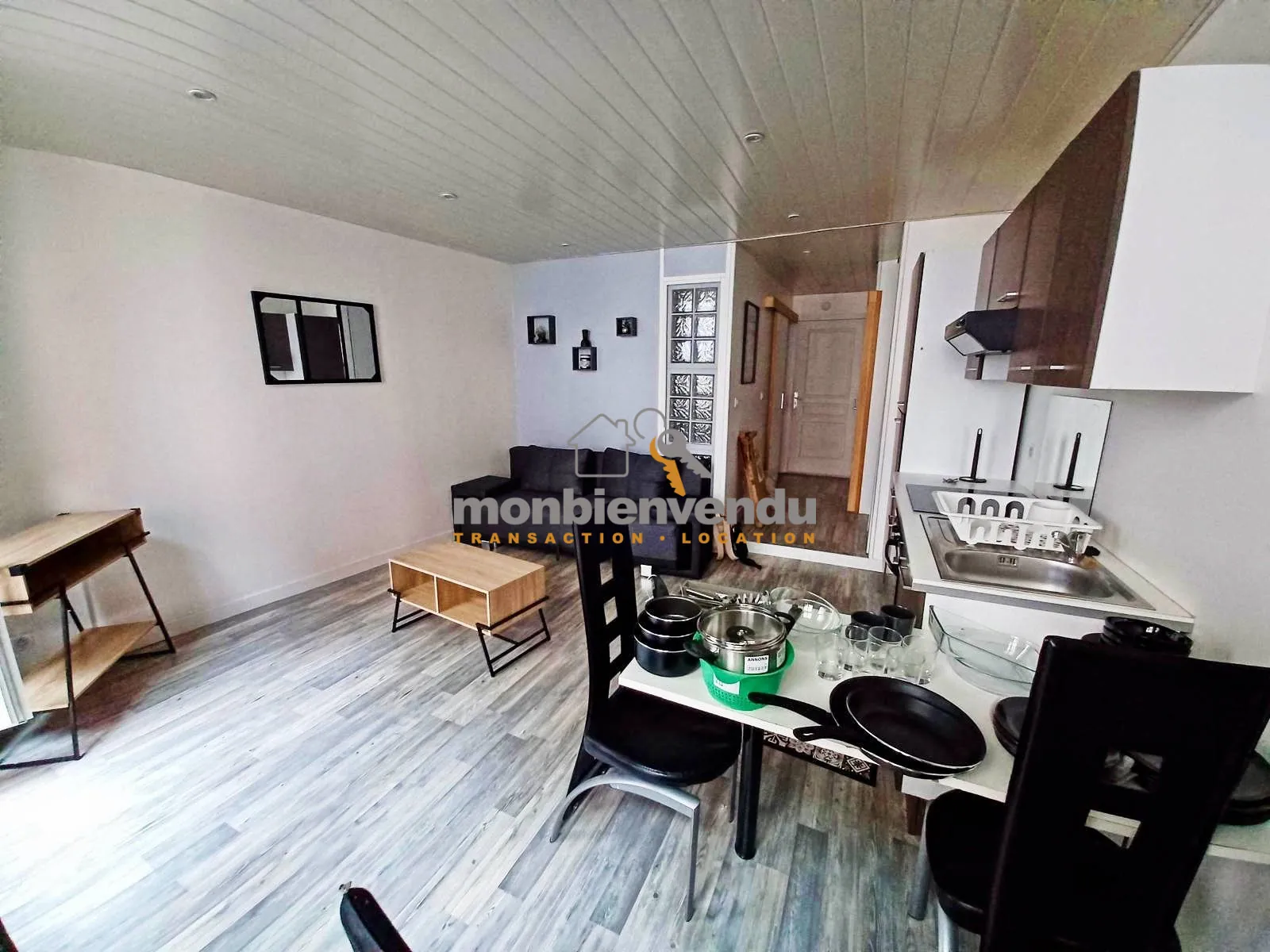 Appartement T1 bis à vendre à Aurillac - 31 m² avec coin nuit 