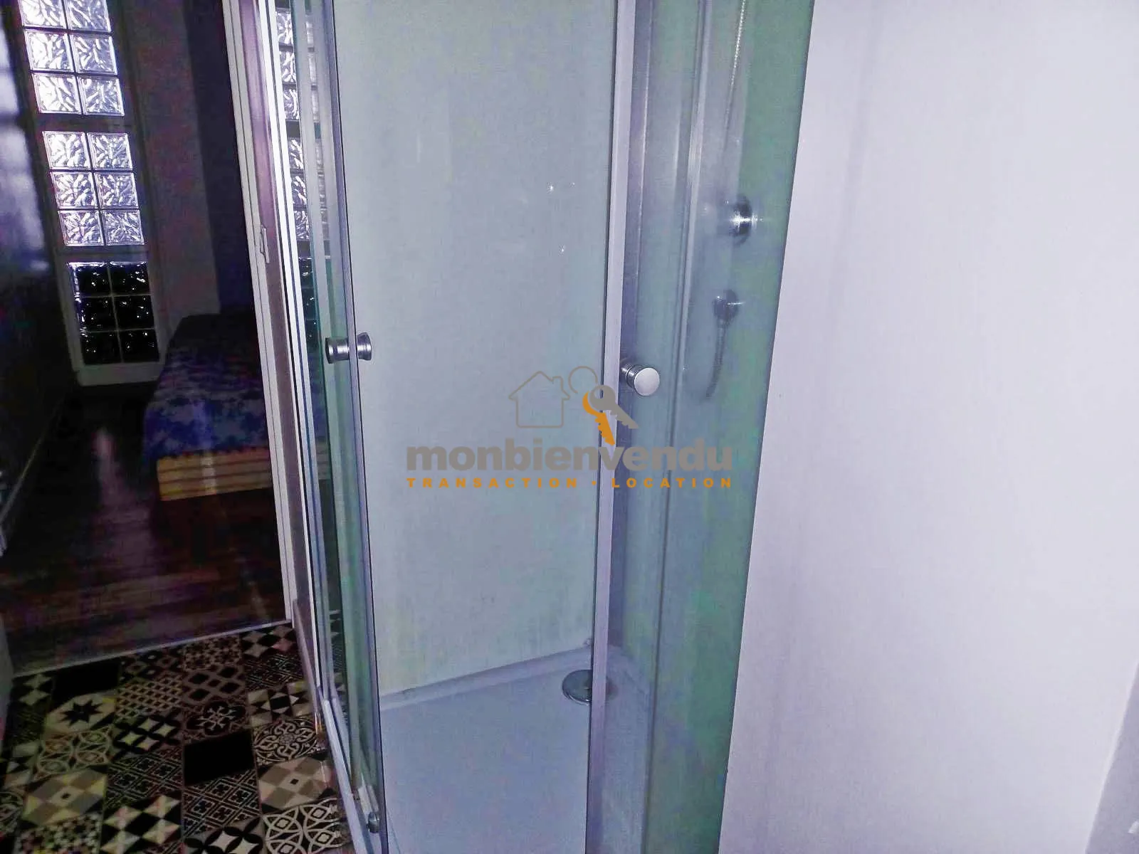 Appartement T1 bis à vendre à Aurillac - 31 m² avec coin nuit 