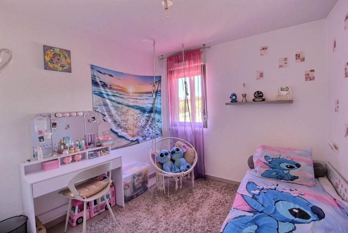 Appartement T4 à vendre à Montpellier Ovalie avec terrasse et parking en sous-sol 