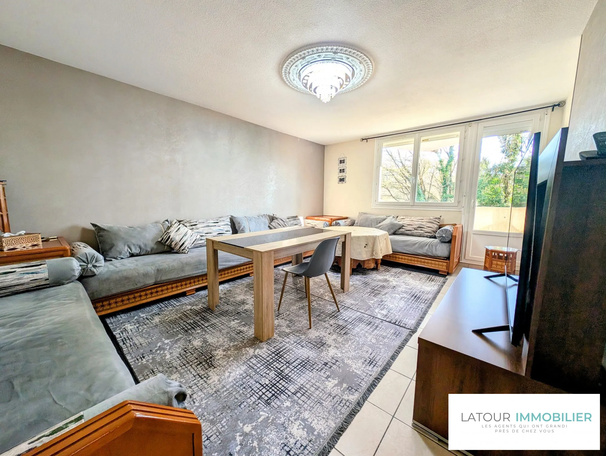 A vendre appartement T4 à Villefontaine avec balcon et cave 