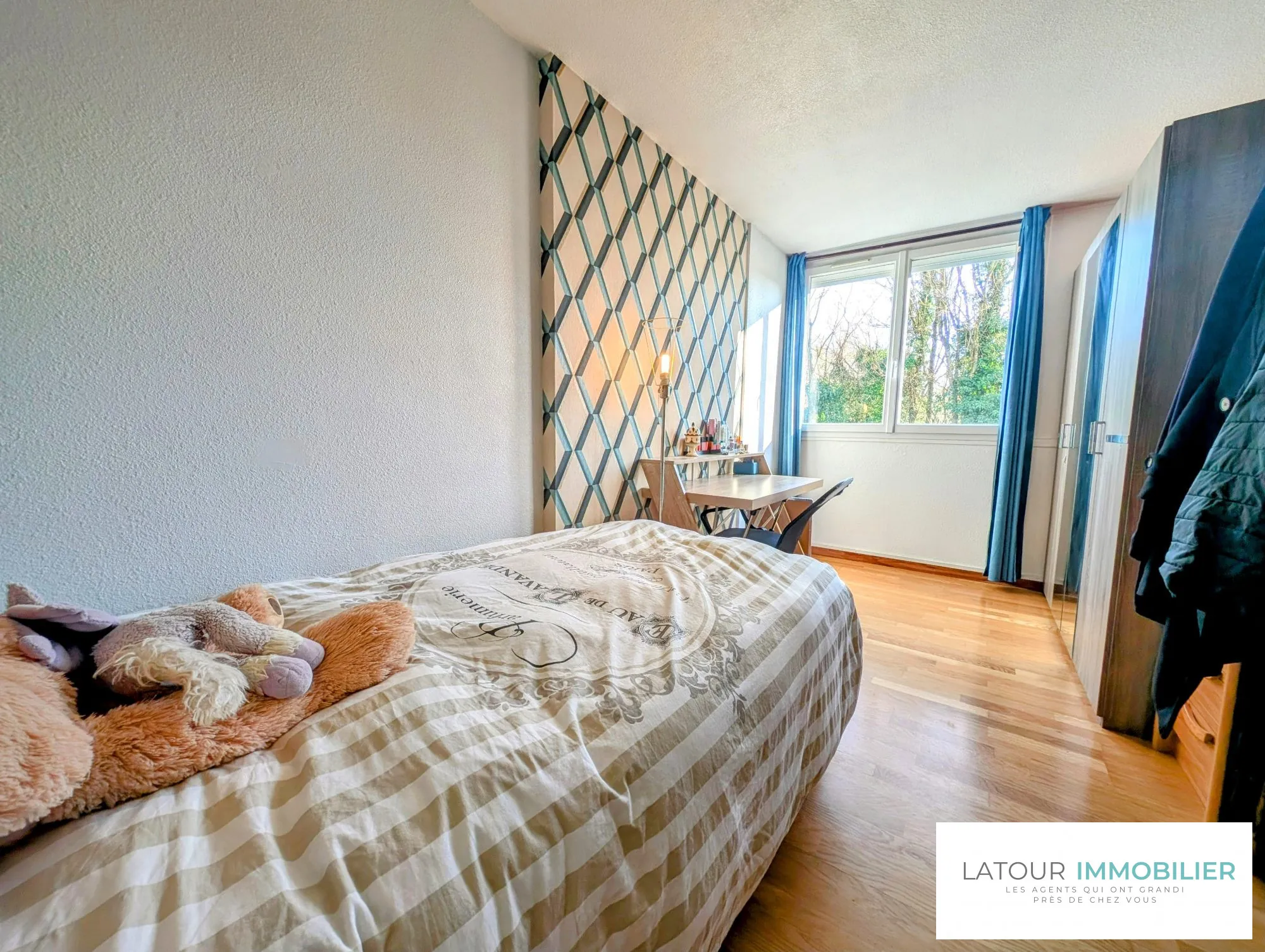 A vendre appartement T4 à Villefontaine avec balcon et cave 