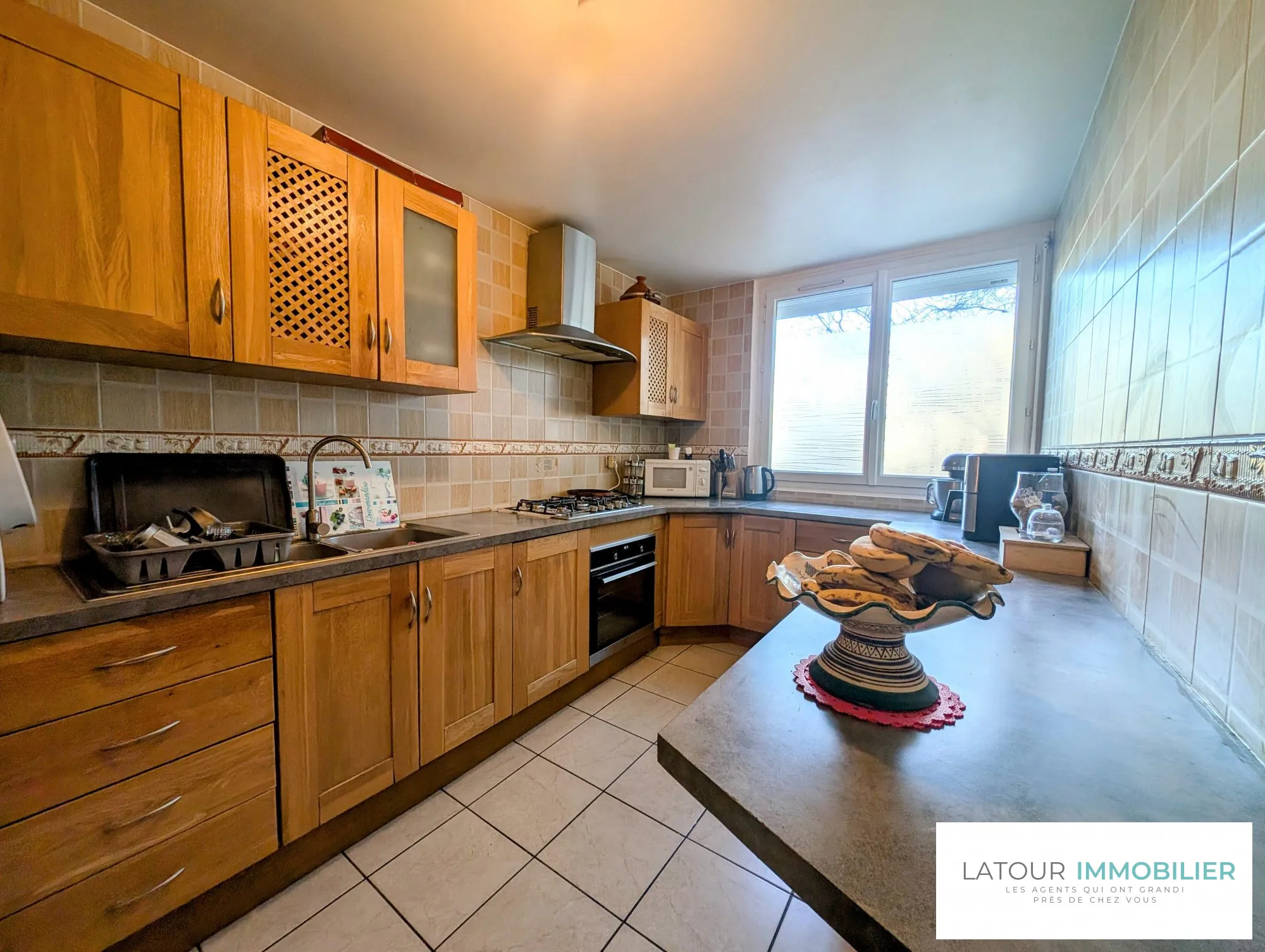A vendre appartement T4 à Villefontaine avec balcon et cave 
