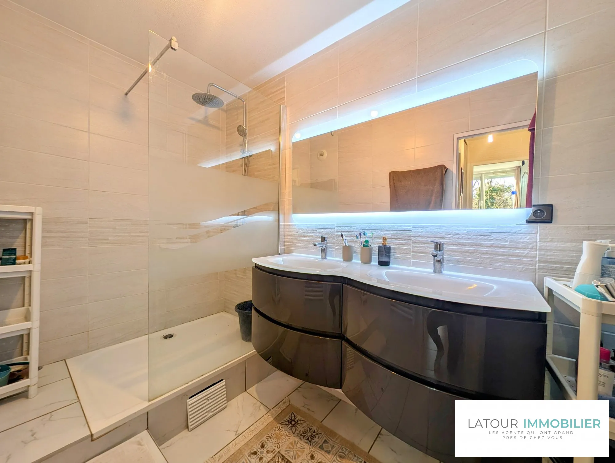 A vendre appartement T4 à Villefontaine avec balcon et cave 