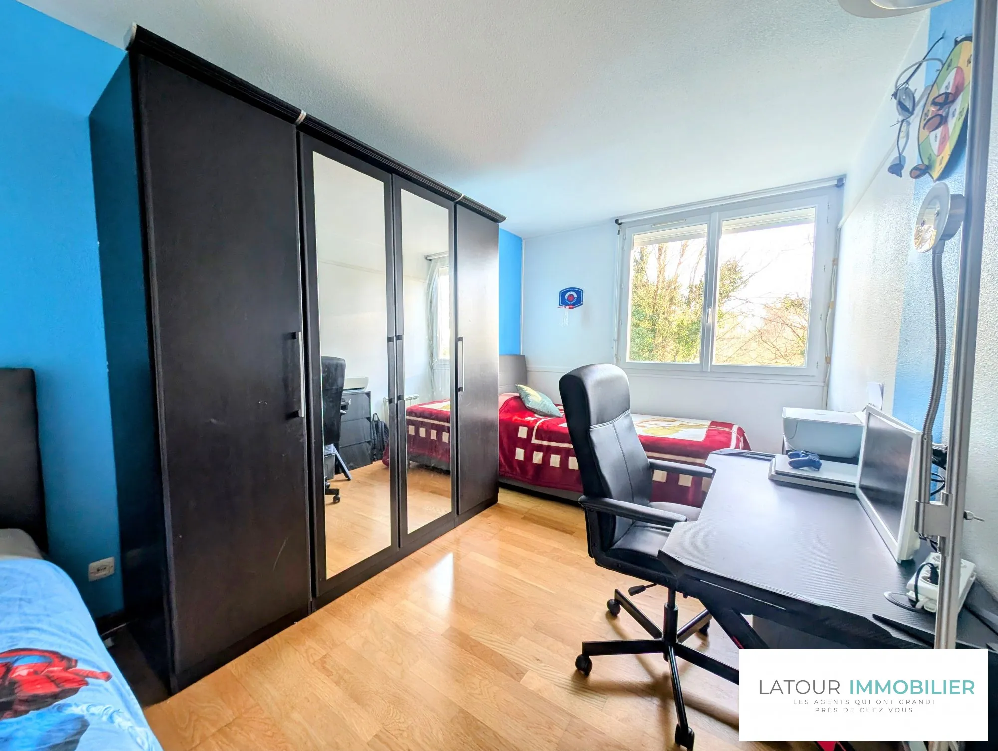 A vendre appartement T4 à Villefontaine avec balcon et cave 