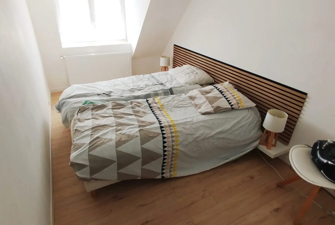 Maison à vendre à Saint-Amand-les-Eaux - 70 m², 2 chambres, jardin et cave 