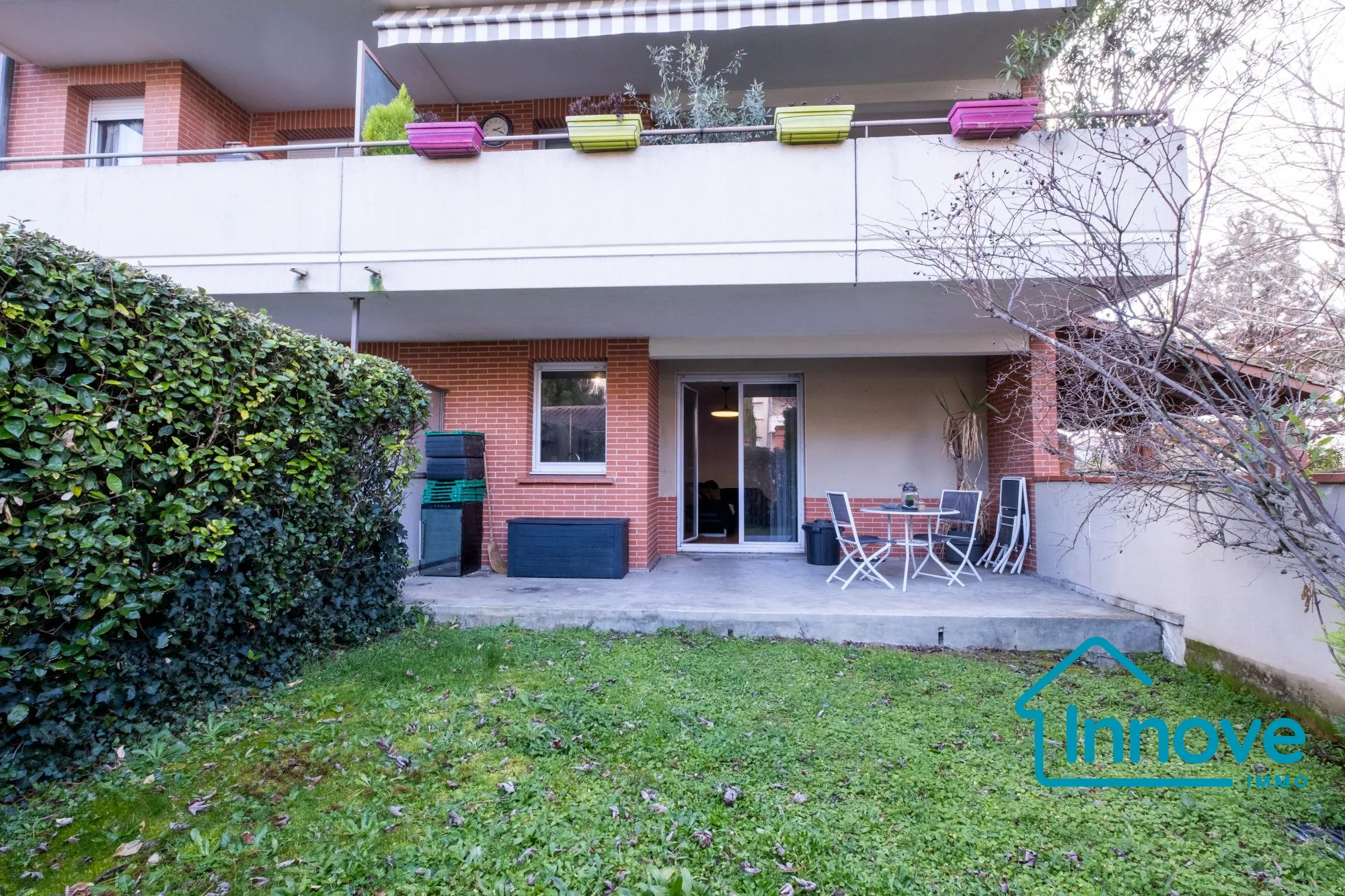 Appartement T3 lumineux avec terrasse, jardin privé et piscine à Toulouse 