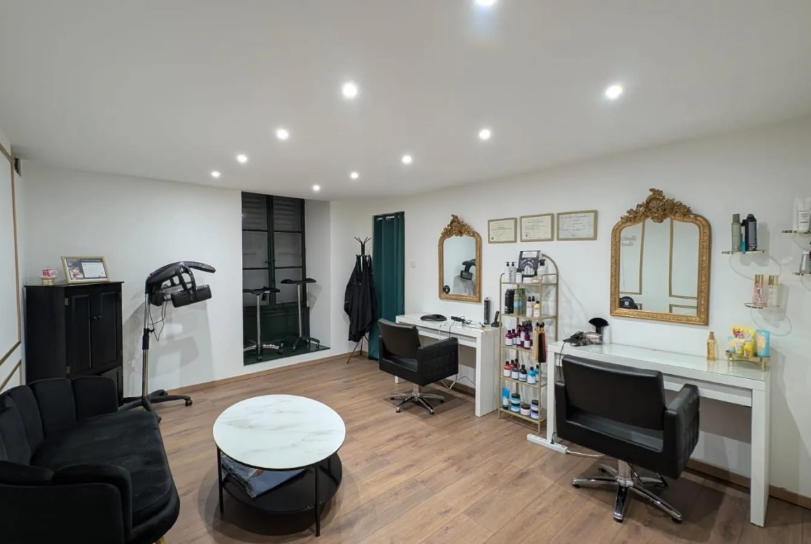 Salon de beauté polyvalent à vendre à Pontarlier – Opportunité clé en main 