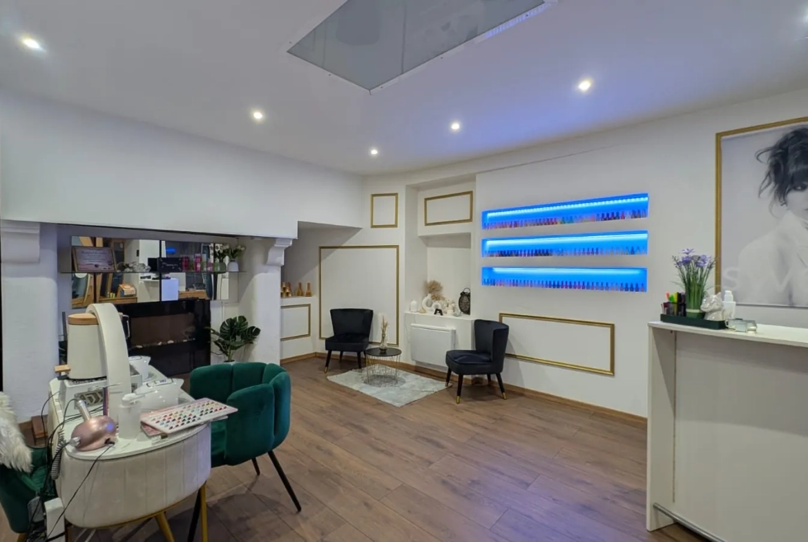 Salon de beauté polyvalent à vendre à Pontarlier – Opportunité clé en main 
