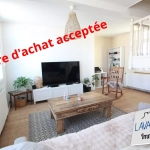 Salon Maison familiale de 264 m² à Beauval, confort moderne et charme authentique