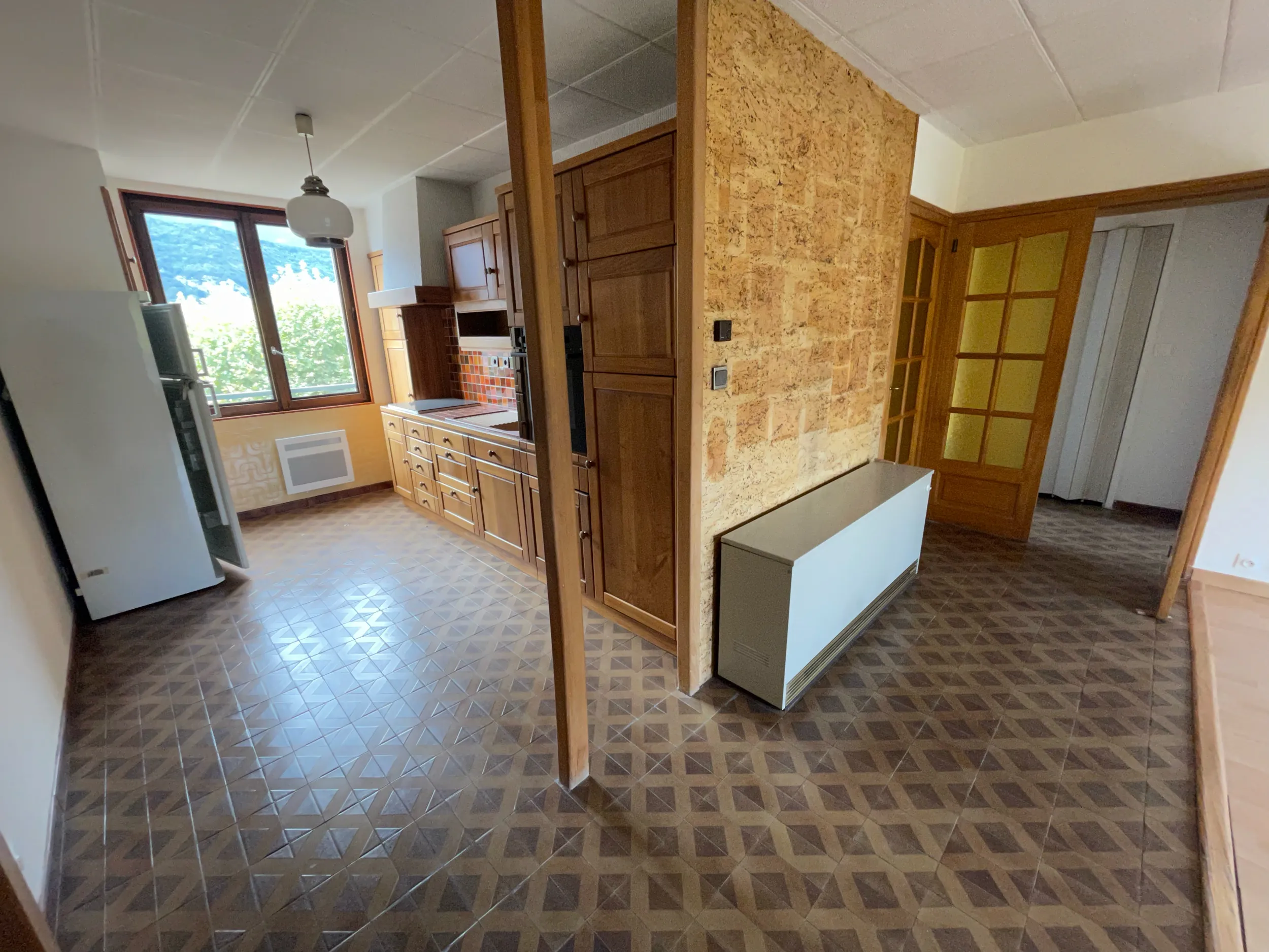 Appartement T3 à Échirolles sur Cour Jean Jaurès avec Balcon et Vue 