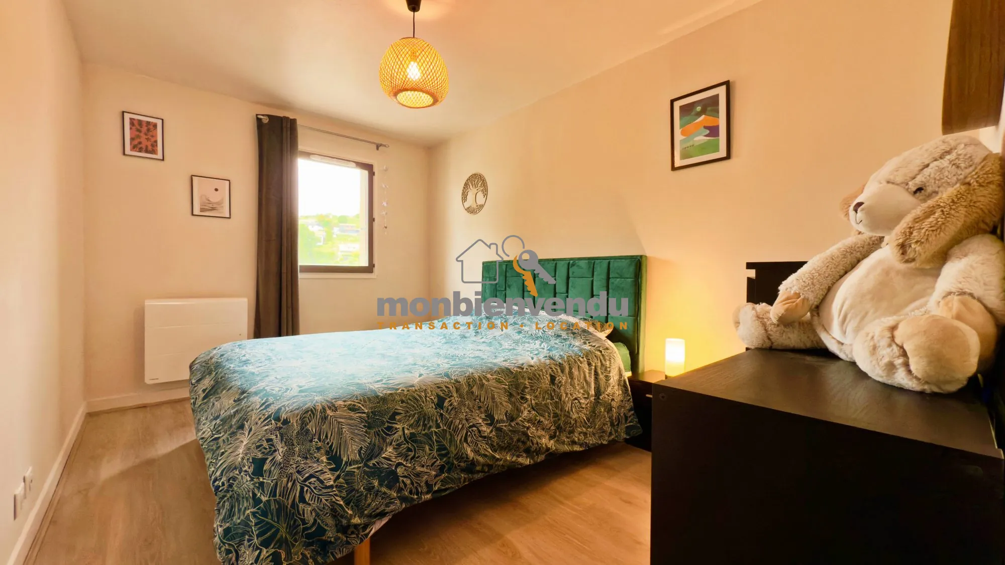 Appartement duplex 3 chambres avec balcon et garage à Aurillac 