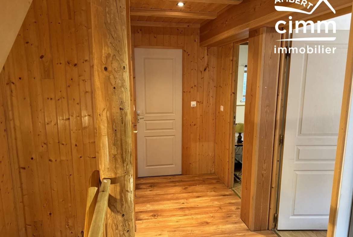 Maison de village rénovée avec jardin à Champétieres – 124 m² 