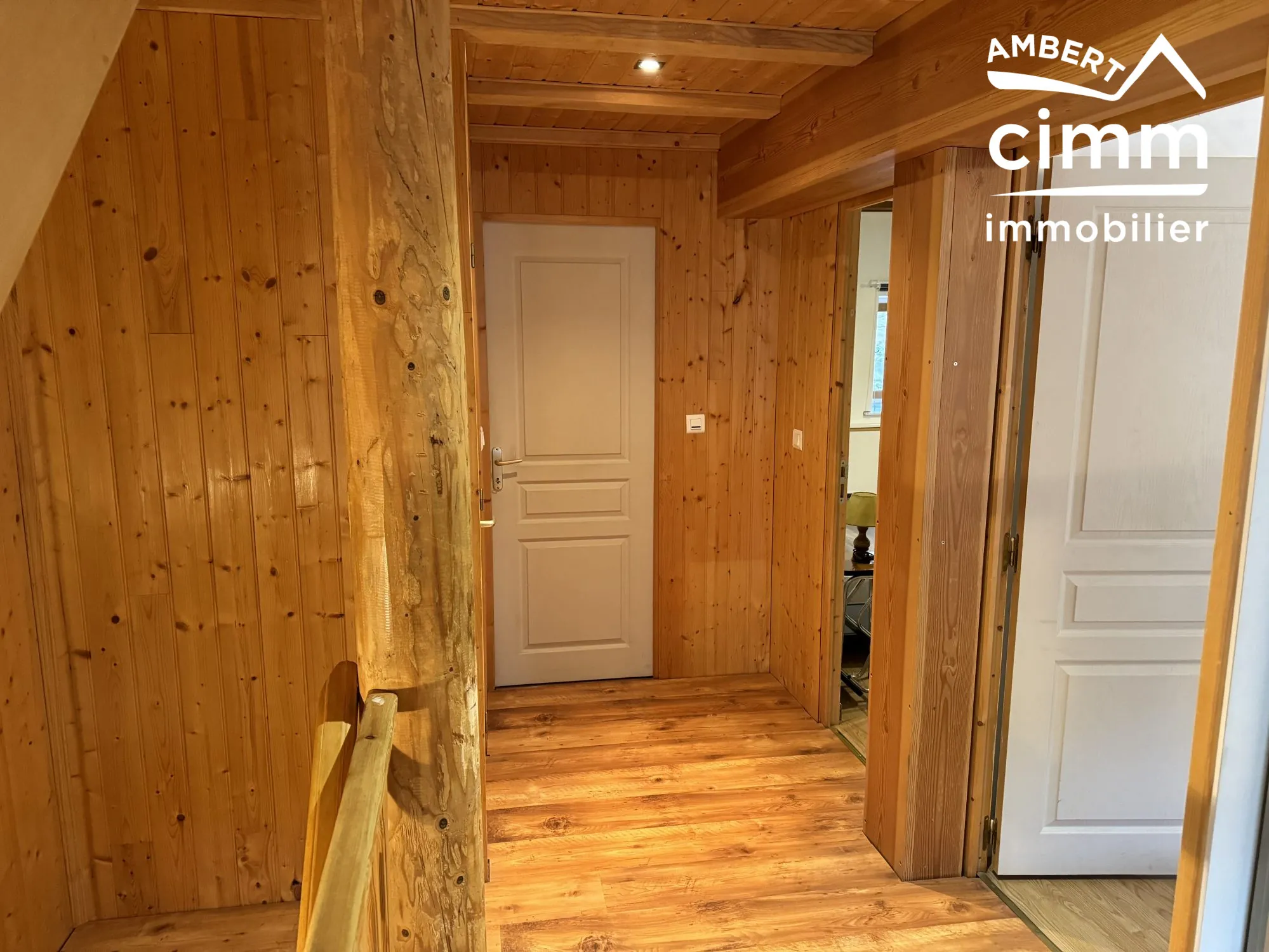Maison de village rénovée avec jardin à Champétieres – 124 m² 