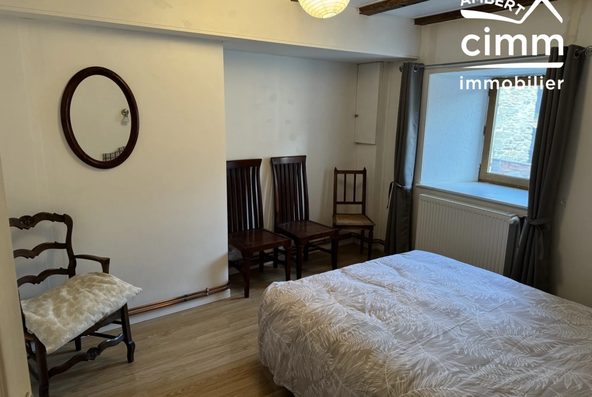 Maison de village rénovée avec jardin à Champétieres – 124 m² 