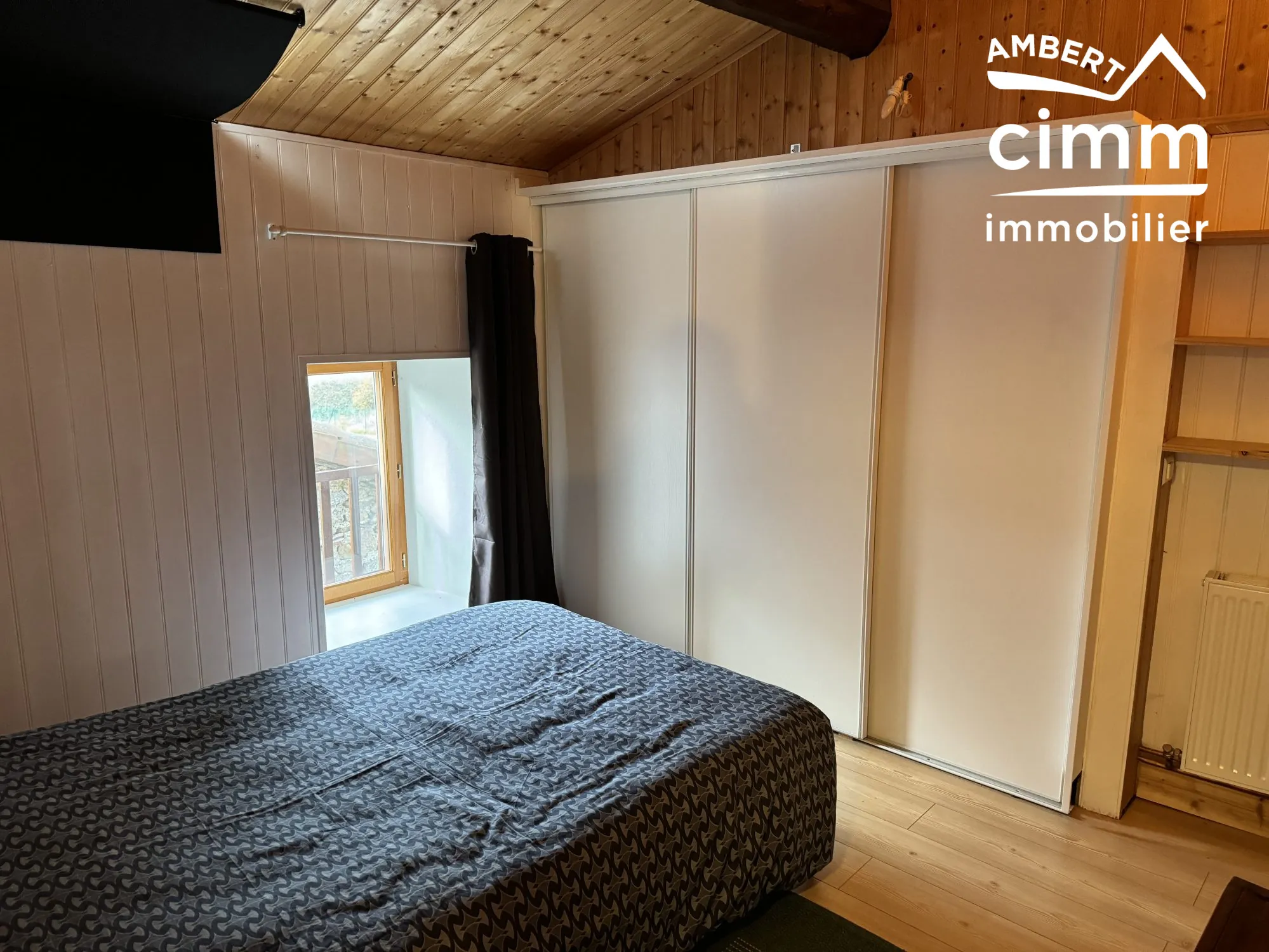 Maison de village rénovée avec jardin à Champétieres – 124 m² 