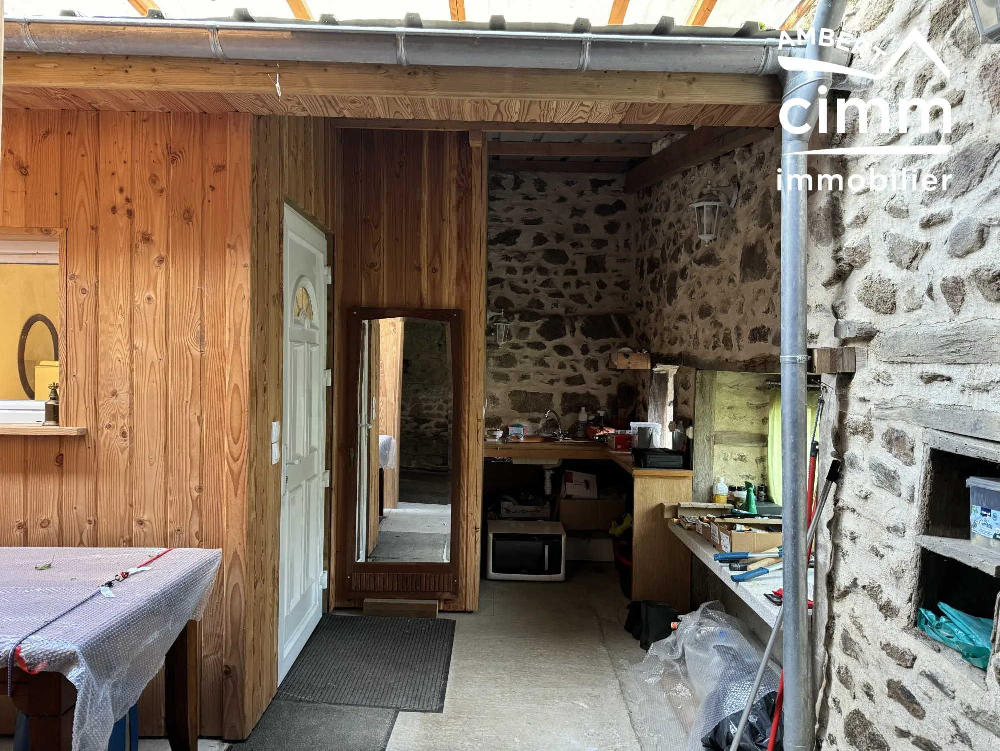 Maison de village rénovée avec jardin à Champétieres – 124 m² 