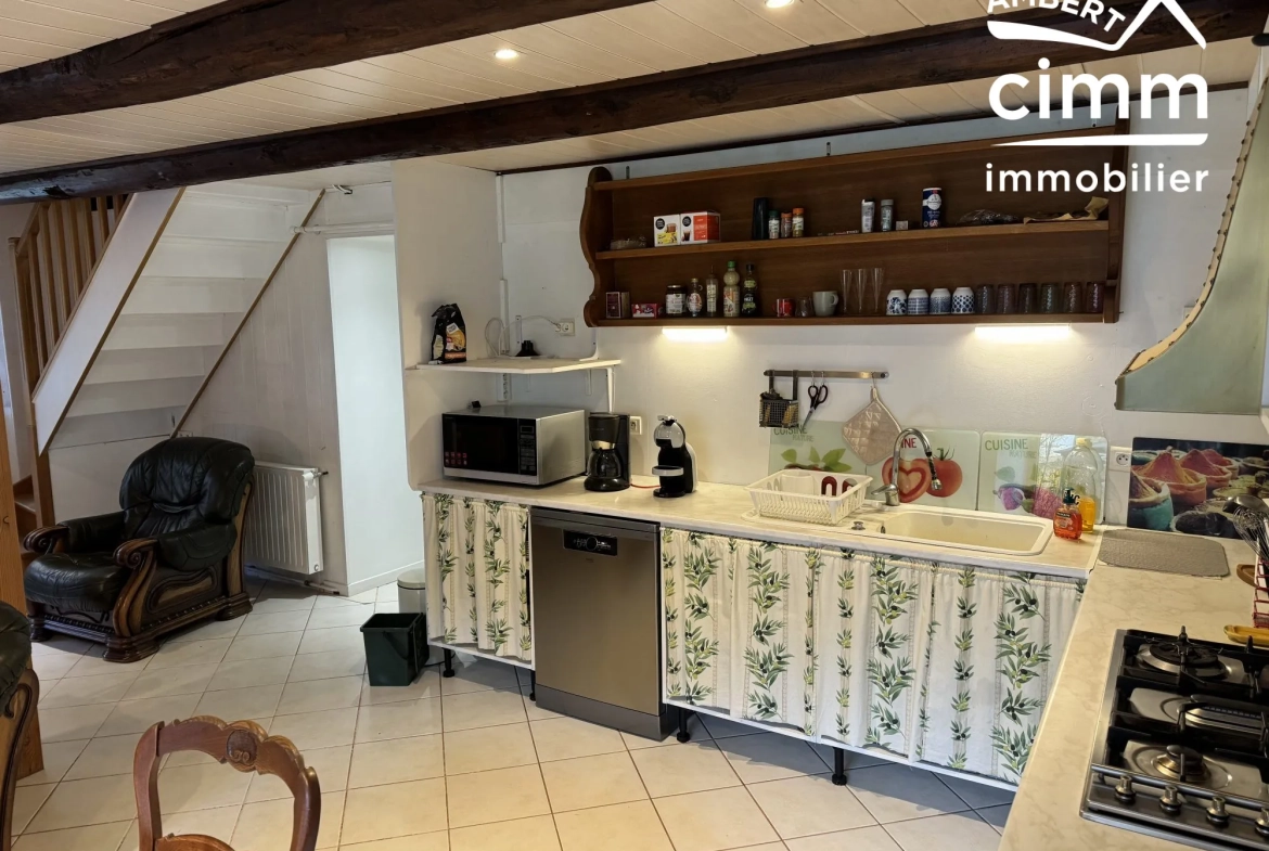 Maison de village rénovée avec jardin à Champétieres – 124 m² 